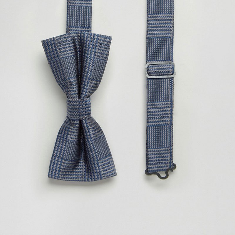Bow tie